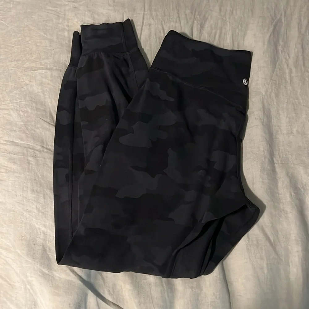 Lululemon Align Jogger 28" - Picture 7 of 10